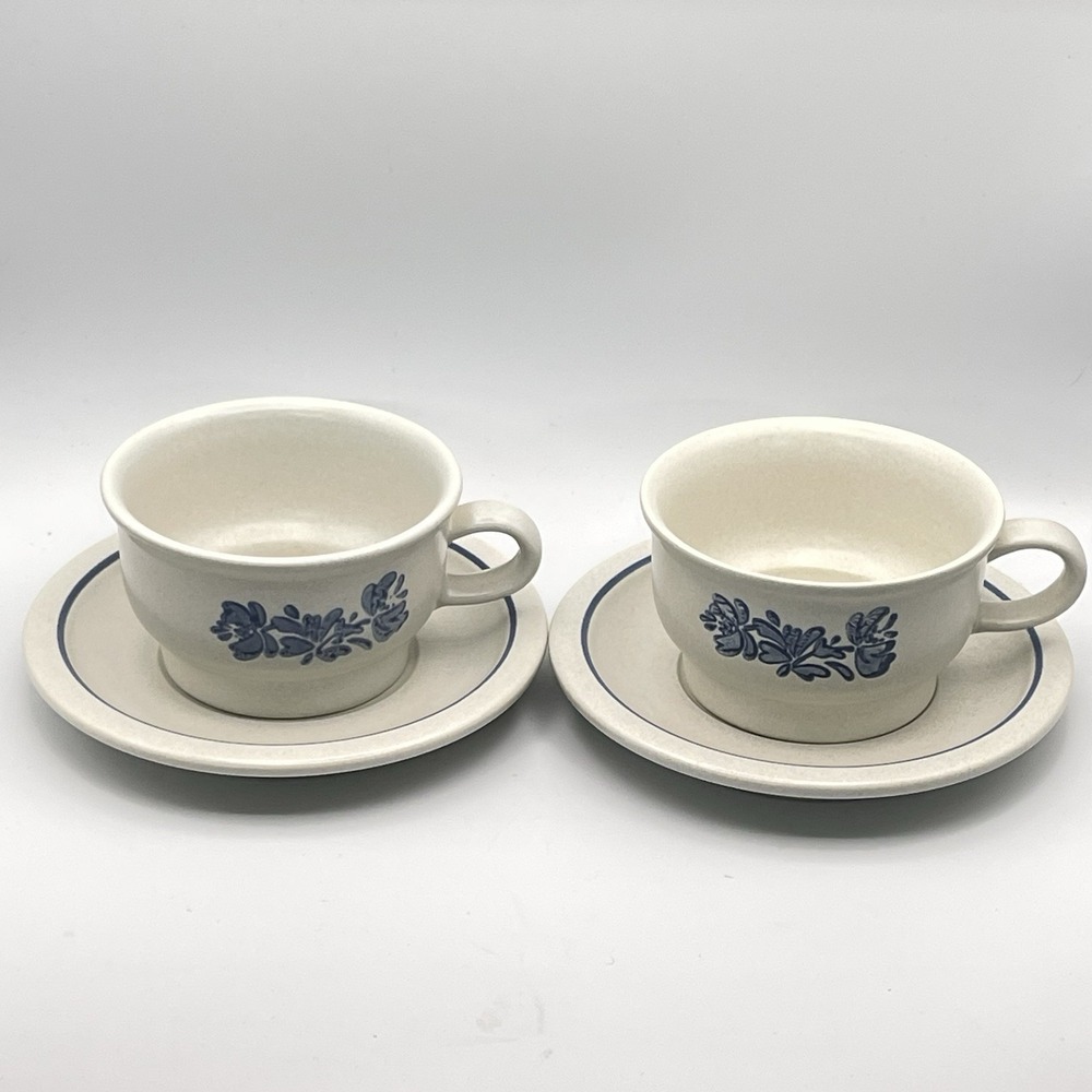 Vintage Pfaltzgraff Yorktowne Cup & Saucer Set 2‎ Blue USA Stoneware